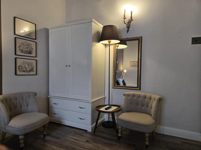 Superior Double Room image 2