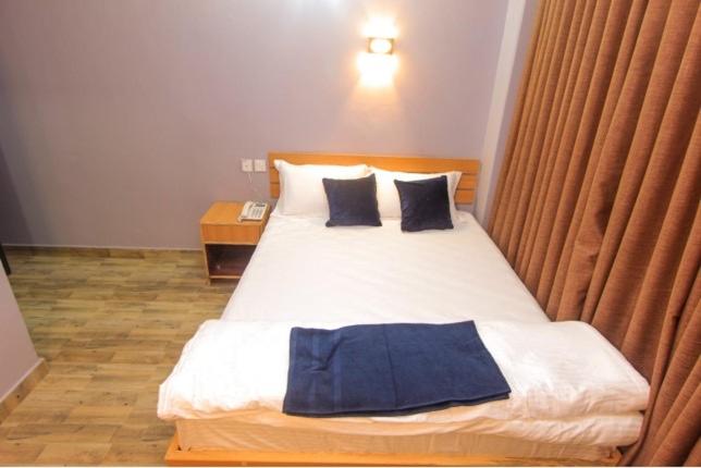 Budget Single Room image 1