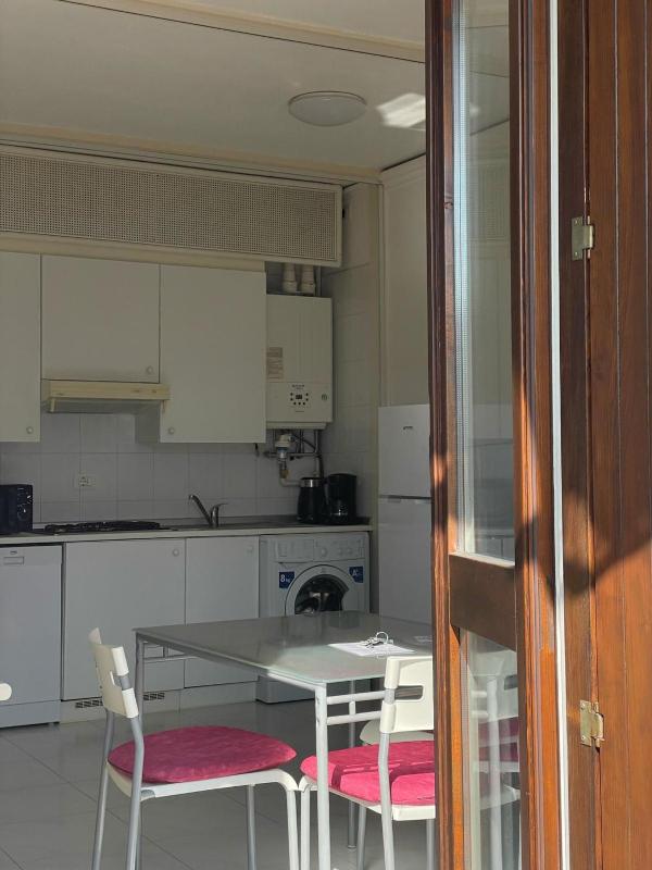 3V UGO WHIT POOL apartment Bardolino - image 17