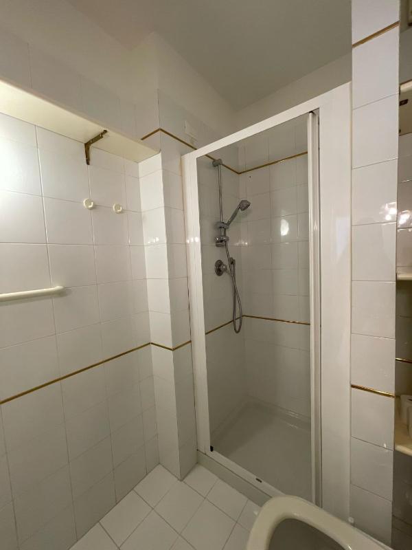 3V UGO WHIT POOL apartment Bardolino - image 2