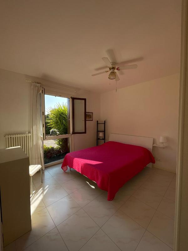 3V UGO WHIT POOL apartment Bardolino - image 4