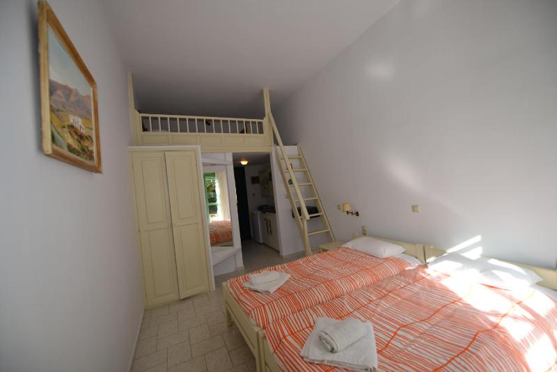 Studio Apartment image 1