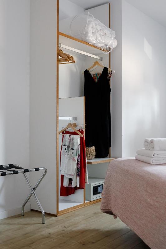 Double Room image 3