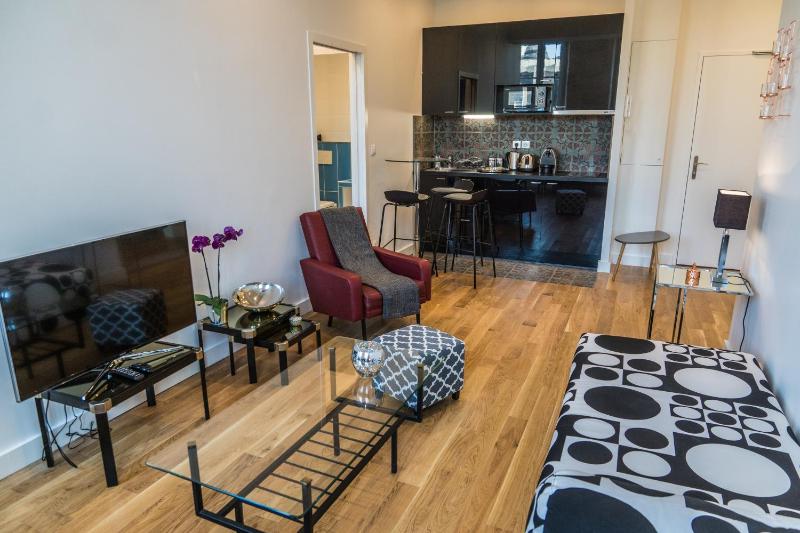 One-Bedroom Apartment - Geometry image 2