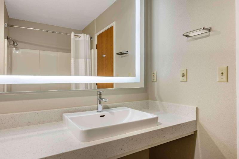 Extended Stay America Premier Suites - Portland - North - image 23