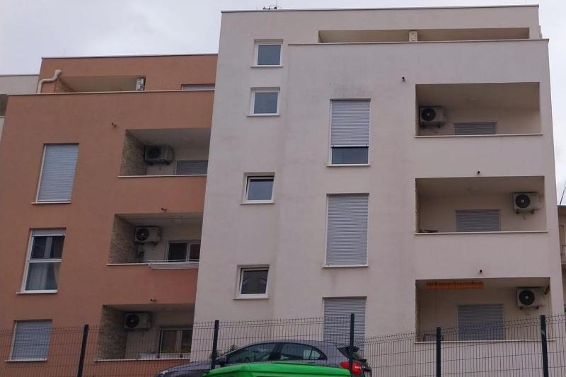 Apartments with parking space Podstrana Split - 24063 - image 1