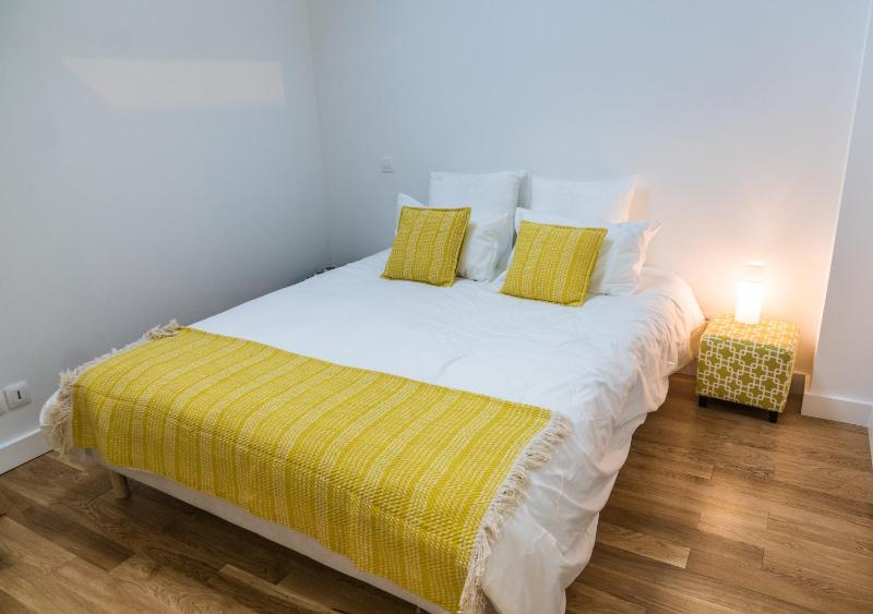 Two-Bedroom Apartment - Open sky image 2