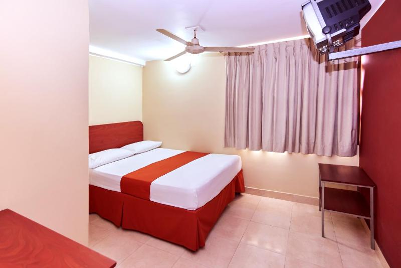 Double Room with Fan image 2