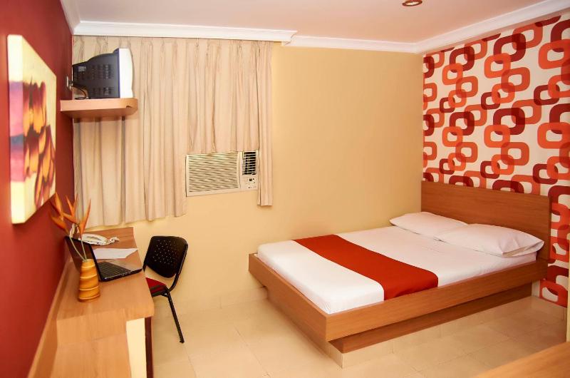 Double Room with Air-Conditioning image 2