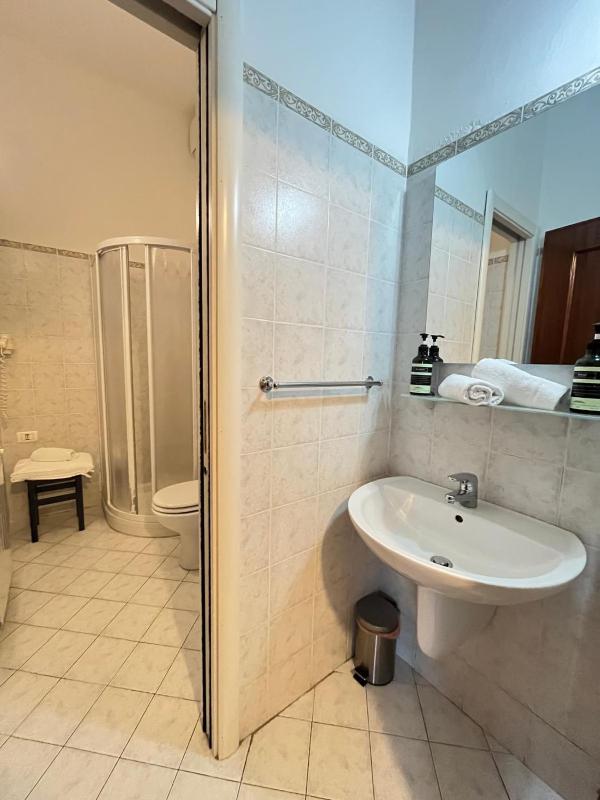 Apartment image 3