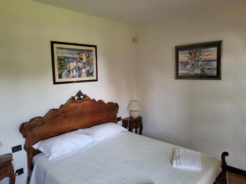 Double Room with Spa Bath image 1