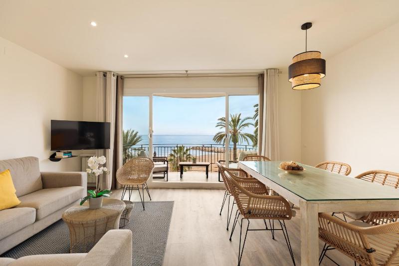 Sitges Group Ocean - image 30