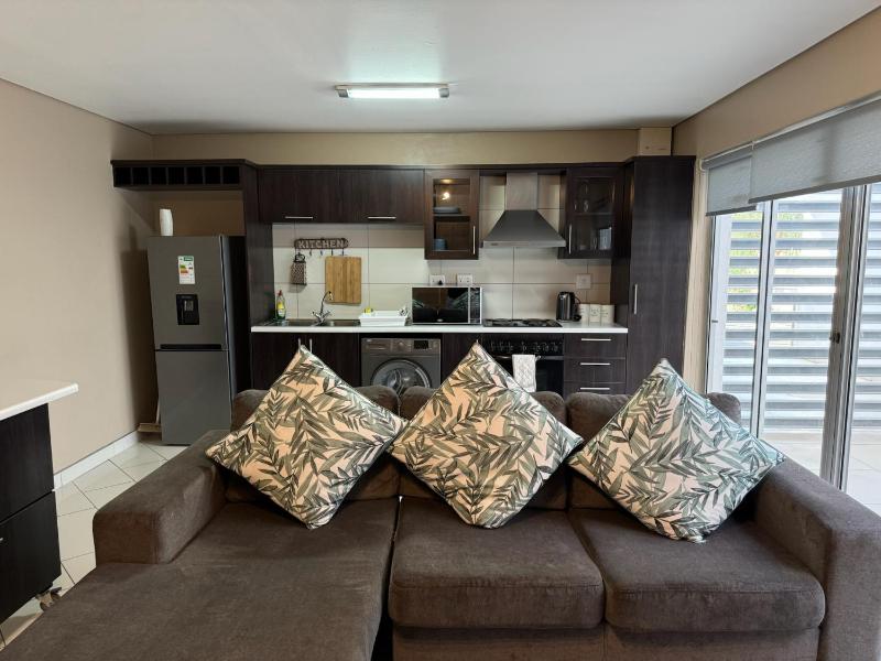 Eaton Heights - image 3