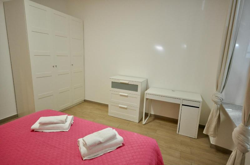 H2ome Lagaccio 4 camere 2 bagni vicino Stazione Principe - image 37