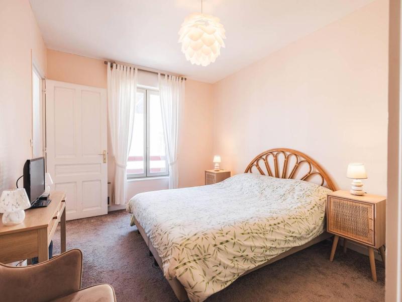 Appartement lumineux 75 m² centre-ville parking wifi 7 couchages - FR-1-821-32 - image 3