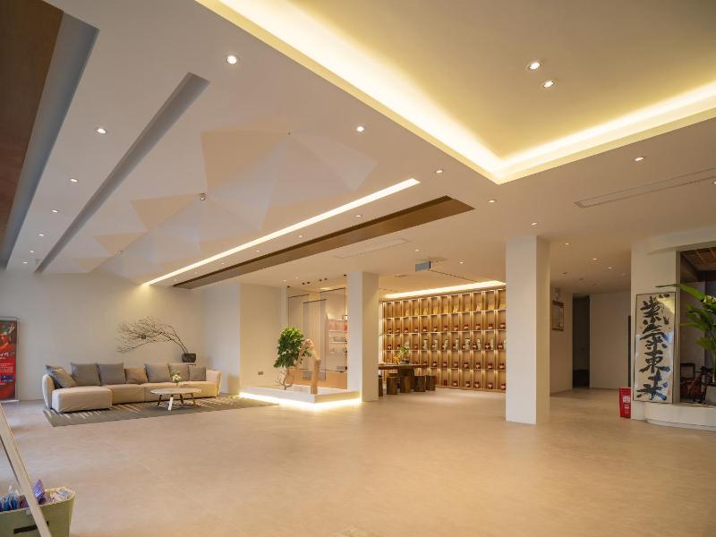 Zhangjiajie CLOUD Zhenxi Hotel- Near Forest Park EastGate about 10 Min Walk - English Butler Free Luggage Storage Tour Plan -reserve tickets for various scenic spots-Self-Service LaundryFree coffee Chinese tea - image 24