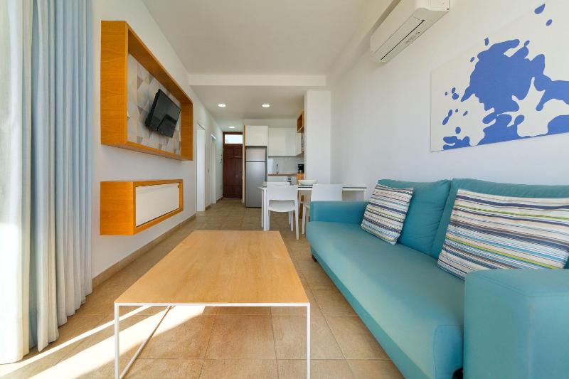 Salt Apartments Reina Sol - image 6