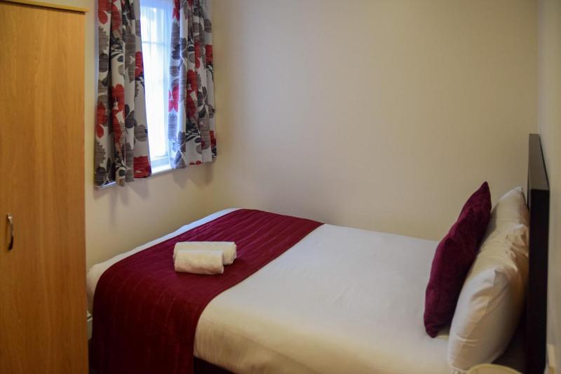 Single Room image 4
