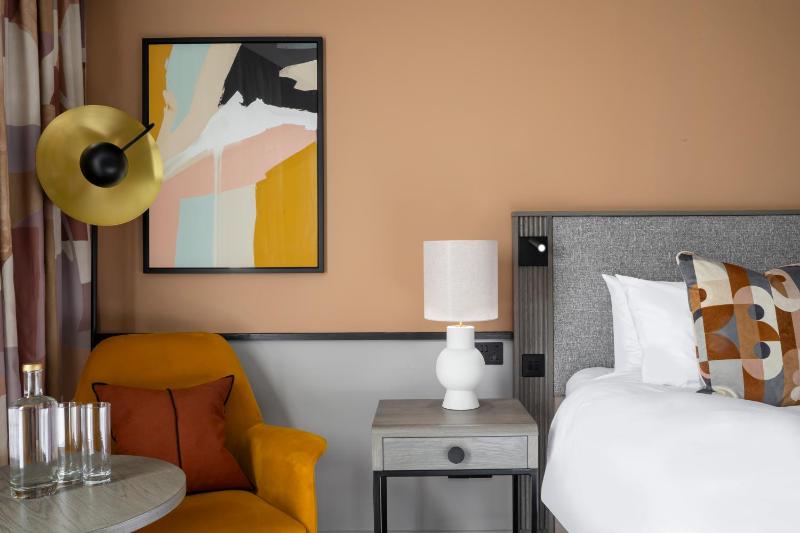 Standard Room with Two Single Beds image 4
