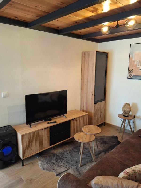 House 23 B1 - image 4