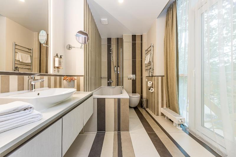 Mini Deluxe Room With a View image 1