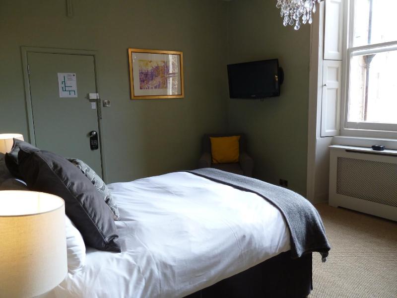 Superior Double Room image 4