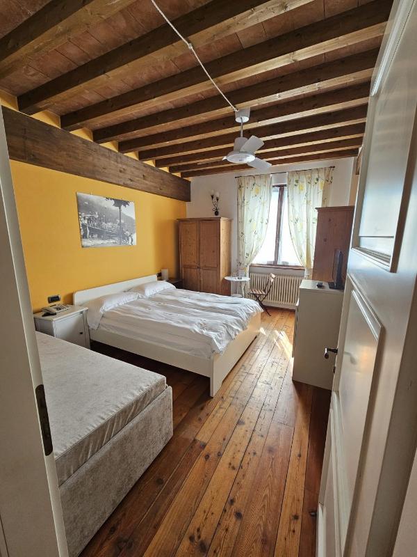 Triple Room image 3
