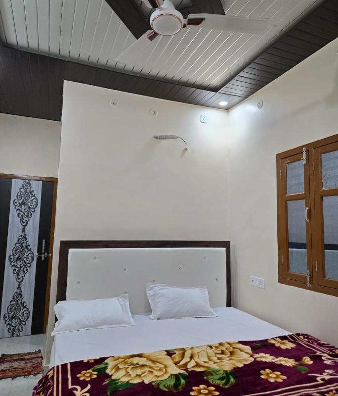 Anmol Kothi Yatri Niwas - image 20