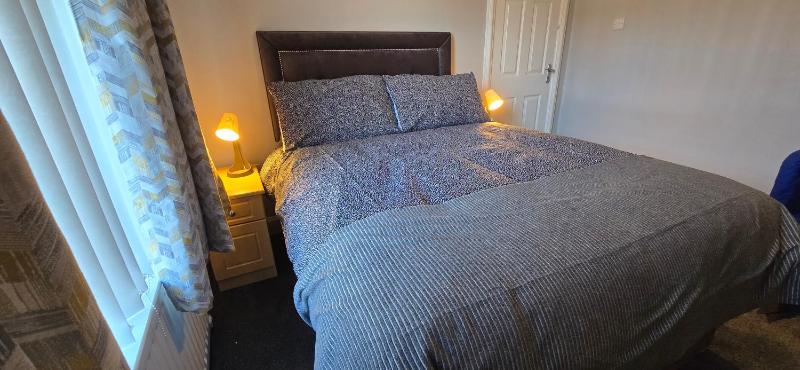 Deluxe King Room image 4