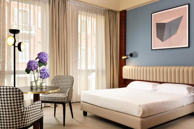 Premium Double Room image 1