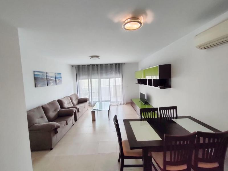 A H Rentals Garbi Apartamento con parking - image 7