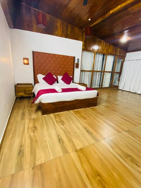 Peak Paradise Resort - image 12