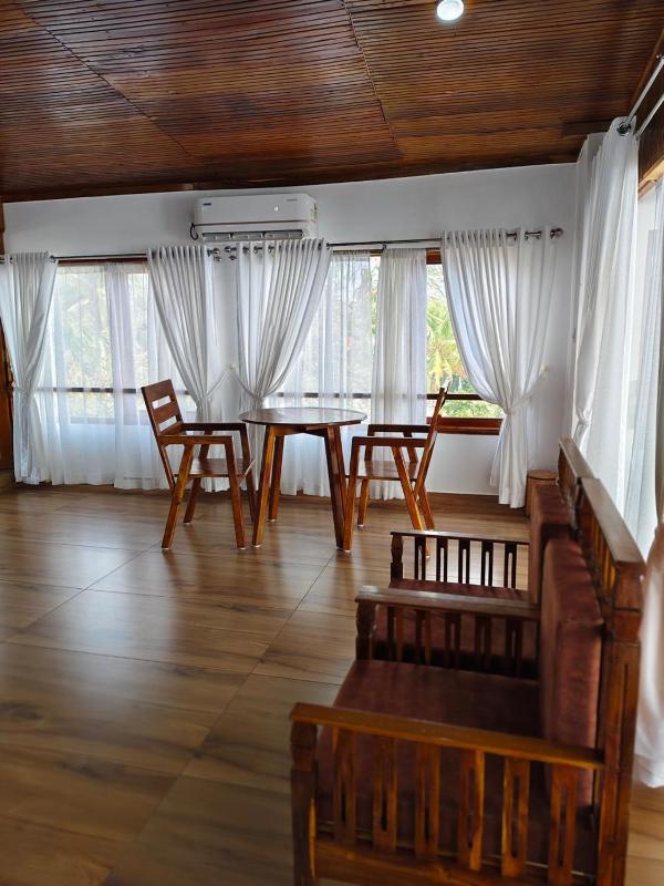 Peak Paradise Resort - image 16