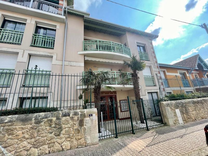 Appartement Jammes : 5 Personnes Terrasse Parking Proche Plage