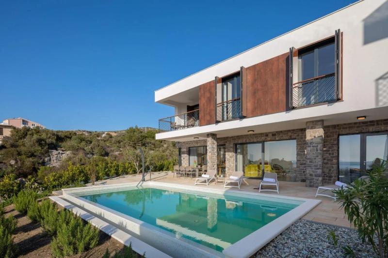 Villa Sole Dance - image 33