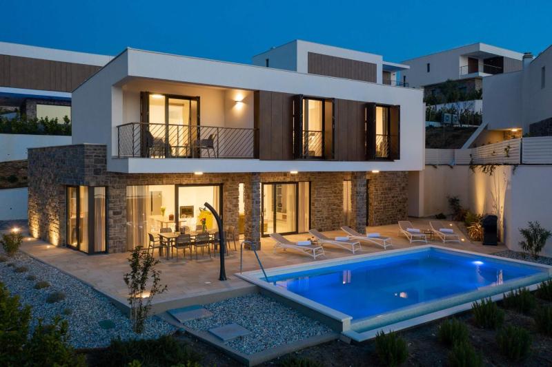 Villa Sole Dance - image 3