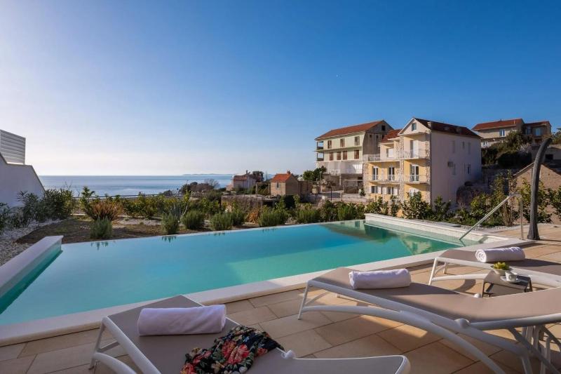 Villa Sole Dance - image 27