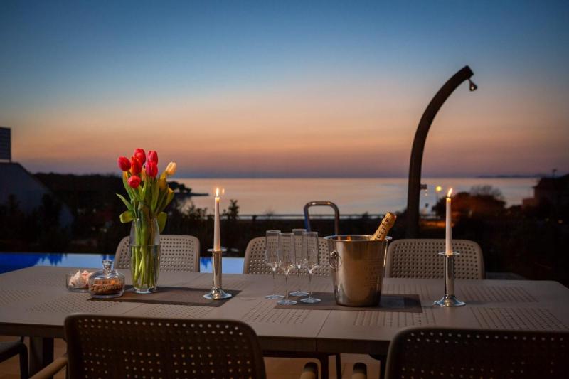 Villa Sole Dance - image 16