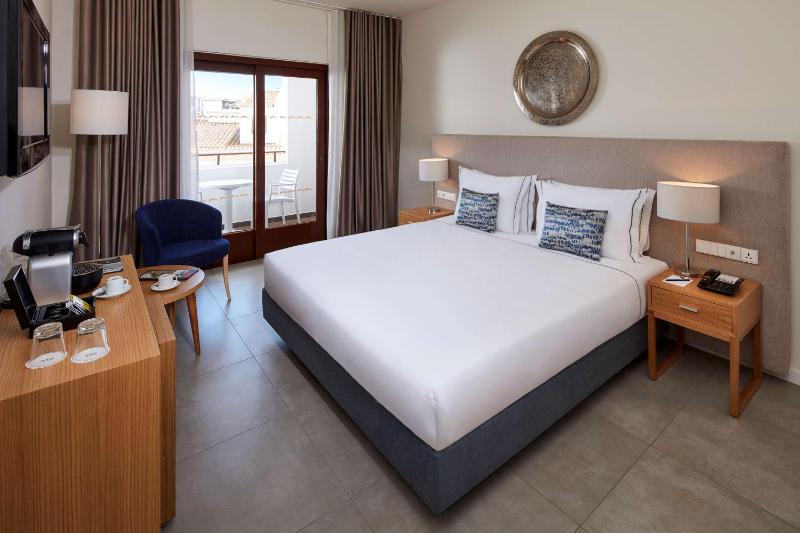 Superior Double or Twin Room image 3