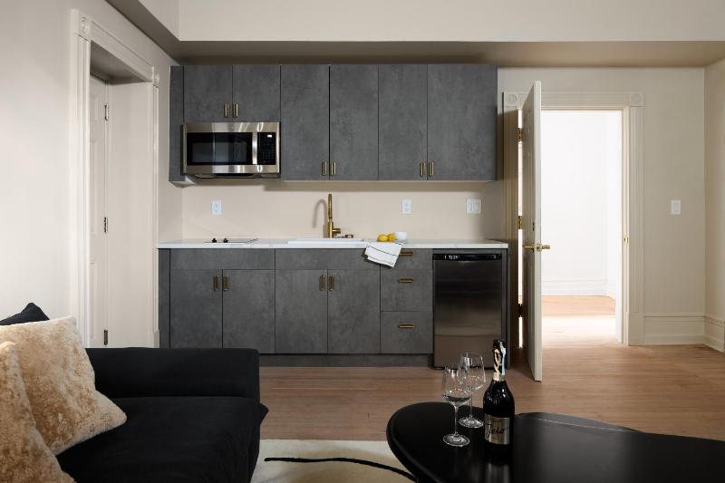 Classic Apartment image 4