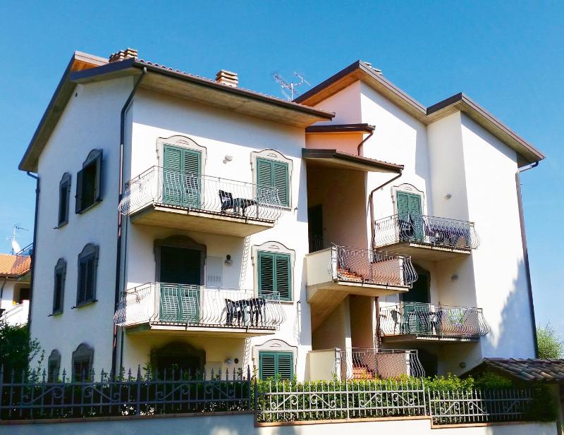 Apartment - Split Level image 2