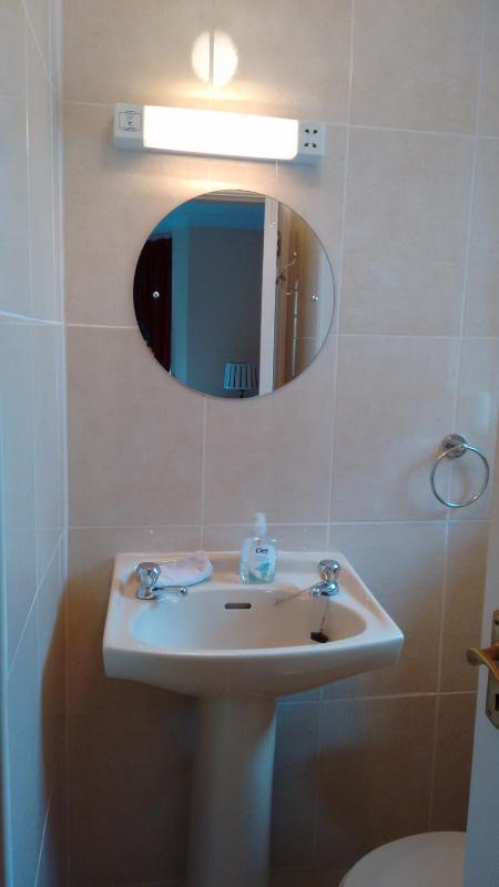 Double Room with Private Bathroom image 3