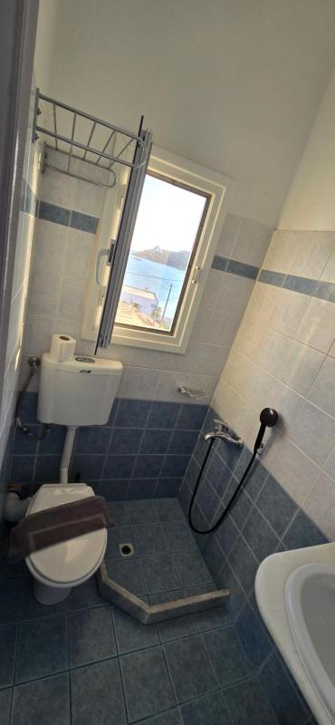Quadruple Room with Sea View image 4