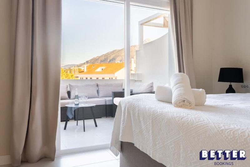 Luxurious Marbella Apt Near Puerto Banus - Hot Tub - image 17