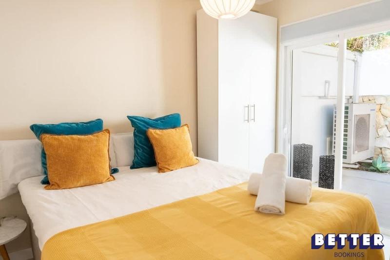 Luxurious Marbella Apt Near Puerto Banus - Hot Tub - image 35