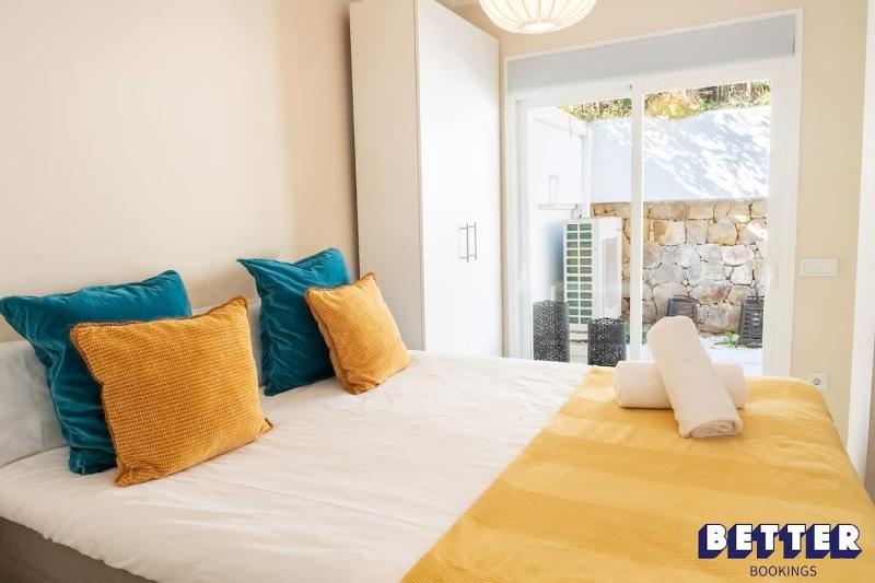 Luxurious Marbella Apt Near Puerto Banus - Hot Tub - image 8