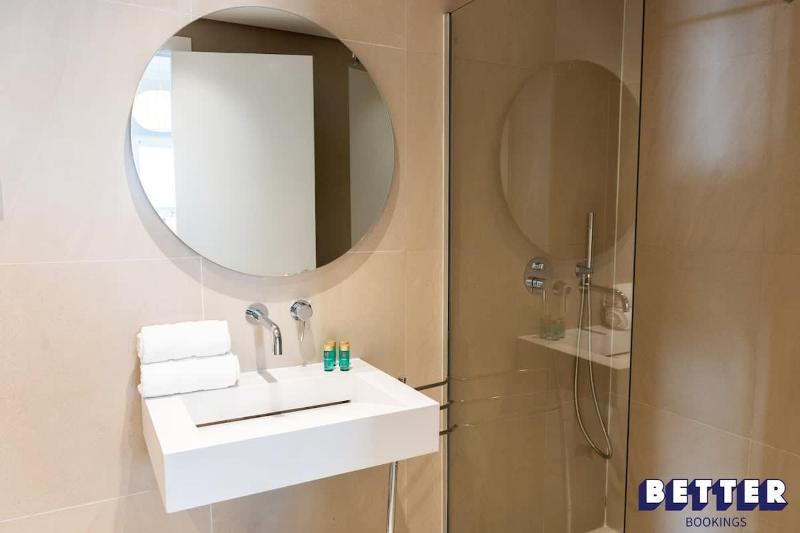 Luxurious Marbella Apt Near Puerto Banus - Hot Tub - image 28