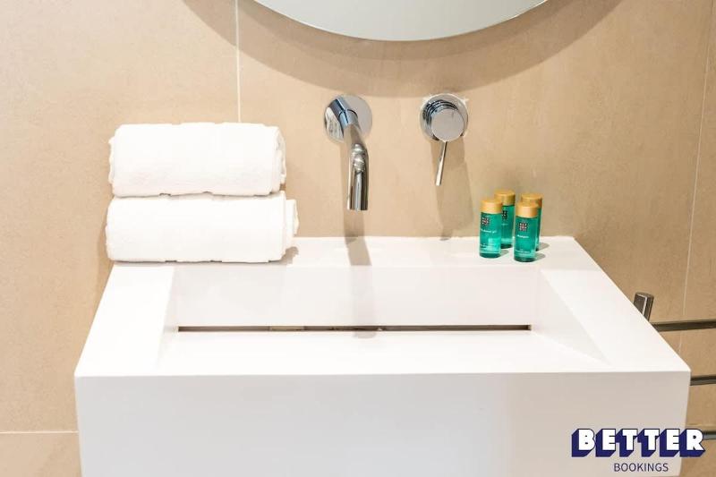 Luxurious Marbella Apt Near Puerto Banus - Hot Tub - image 23