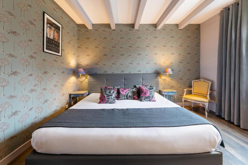 Superior Double Room image 4