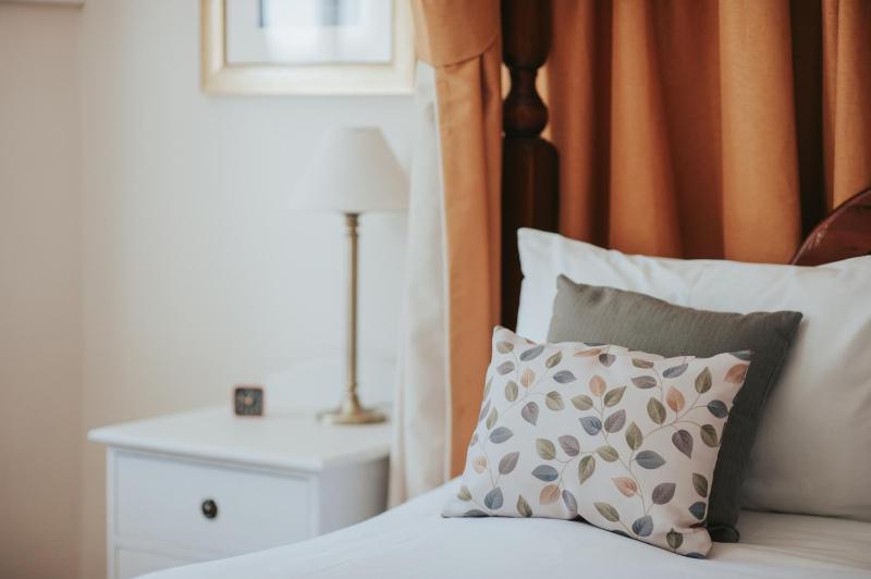 Standard Double Room image 2